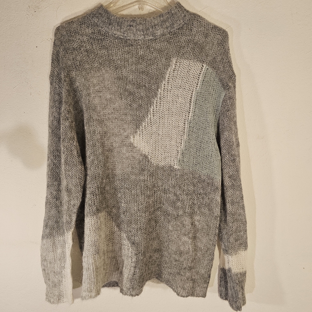 Zara Gray and Cream Women's Sweater